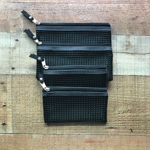 2/$20 - Mesh Pouches 4 ct